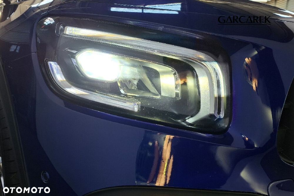 Mercedes-Benz GLB - 13