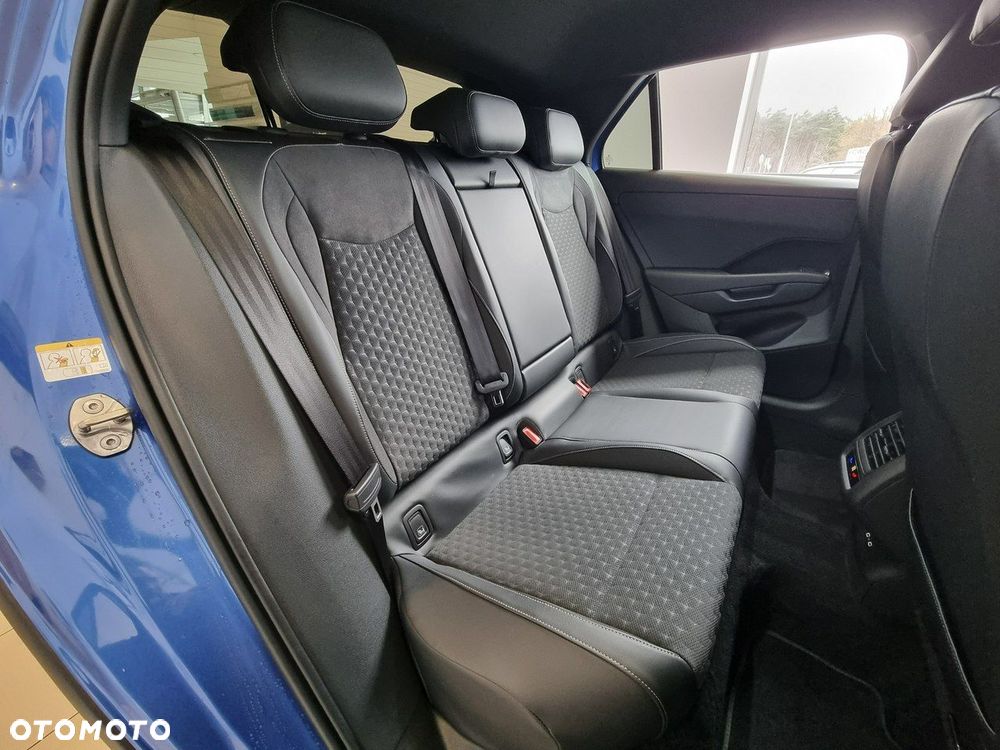 Volkswagen T-Roc 1.5 eTSI R-Line DSG - 14