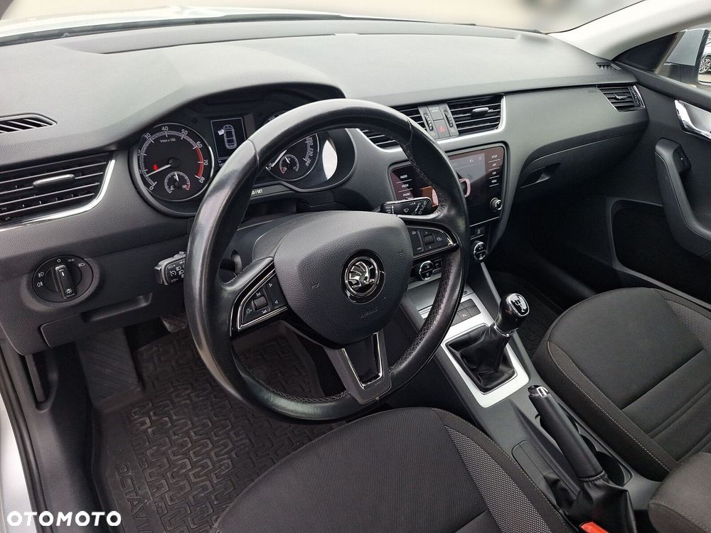 Skoda Octavia - 15