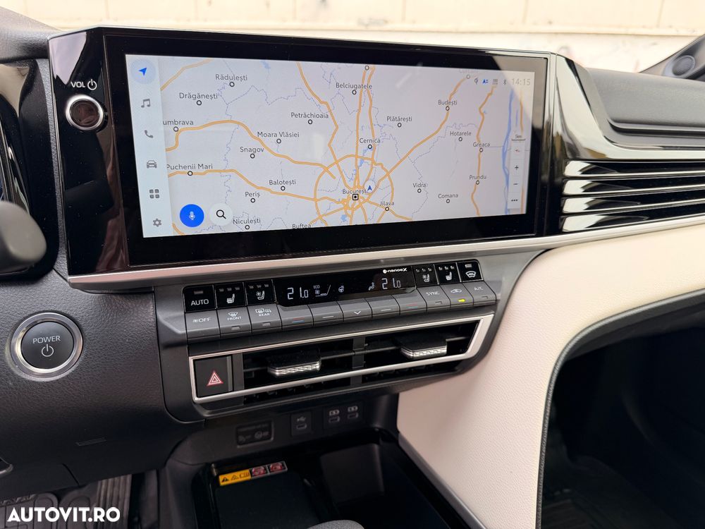 Toyota Camry 2.5 Exclusive - 25