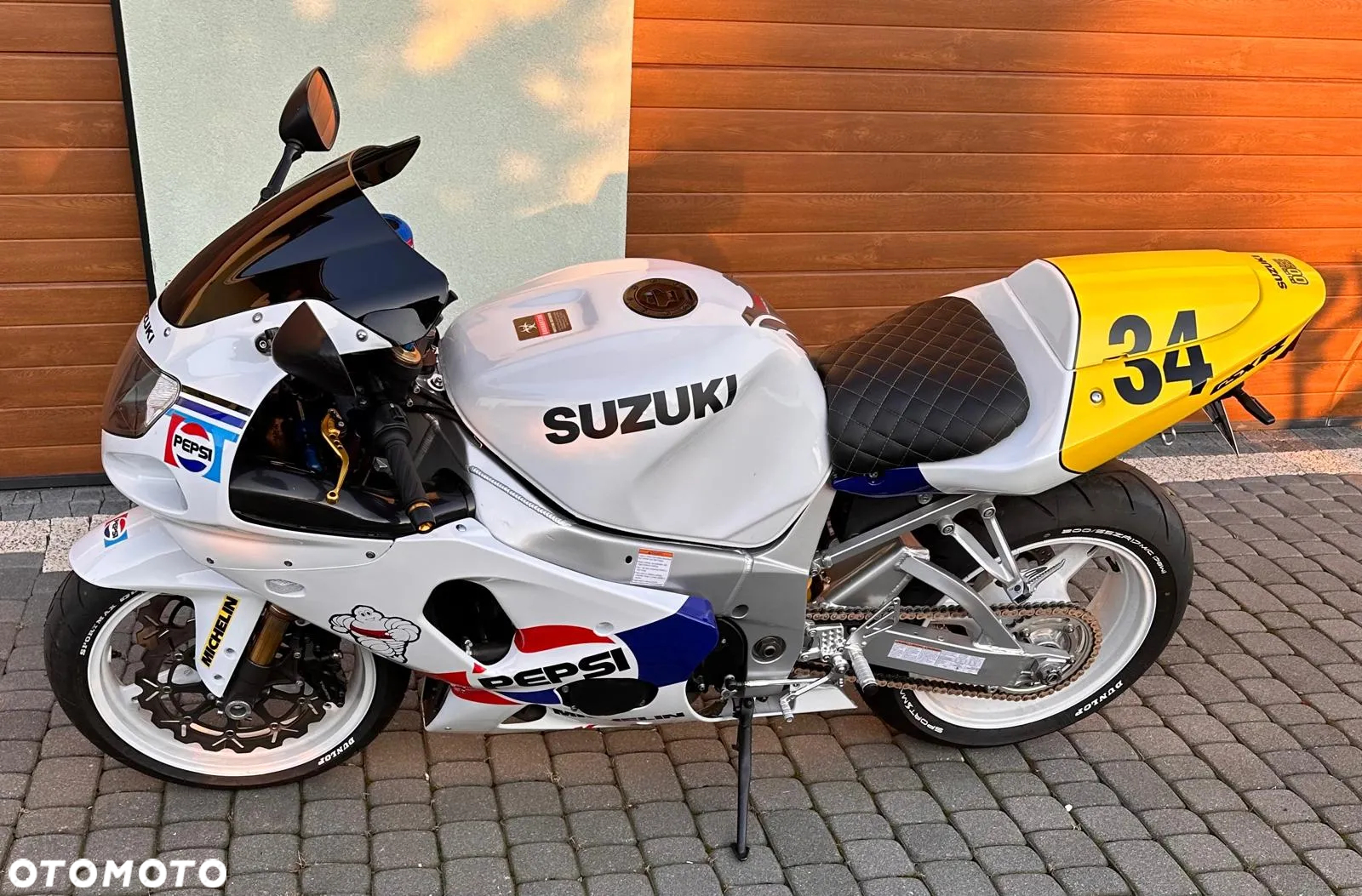 Suzuki GSX-R - 8