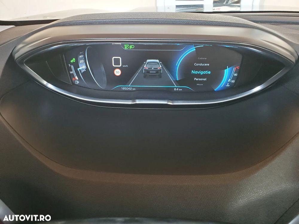 Peugeot 5008 BlueHDI 130 Allure Business-Paket - 34