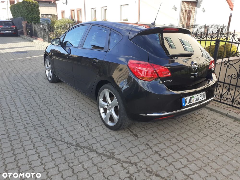 Opel Astra 1.4 Turbo - 8