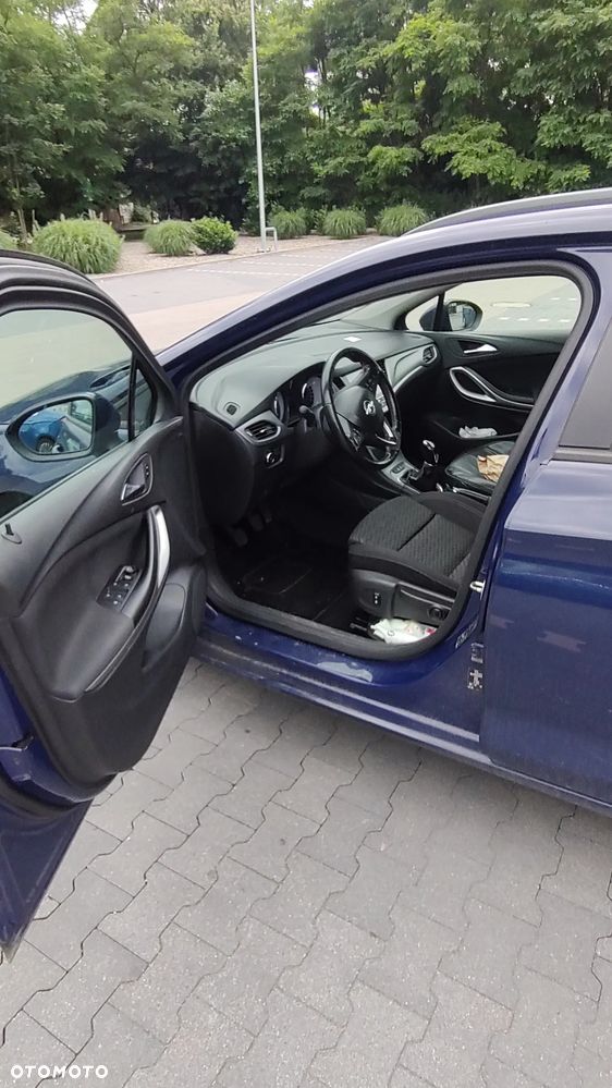 Opel Astra 1.6 CDTI Sport - 8