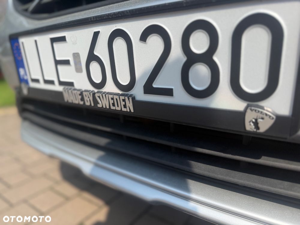 Volvo XC 60 T6 AWD Momentum - 9