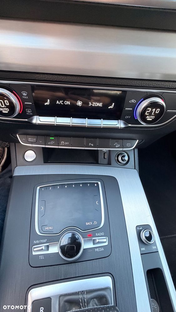 Audi Q5 2.0 TFSI Quattro Design S tronic - 27