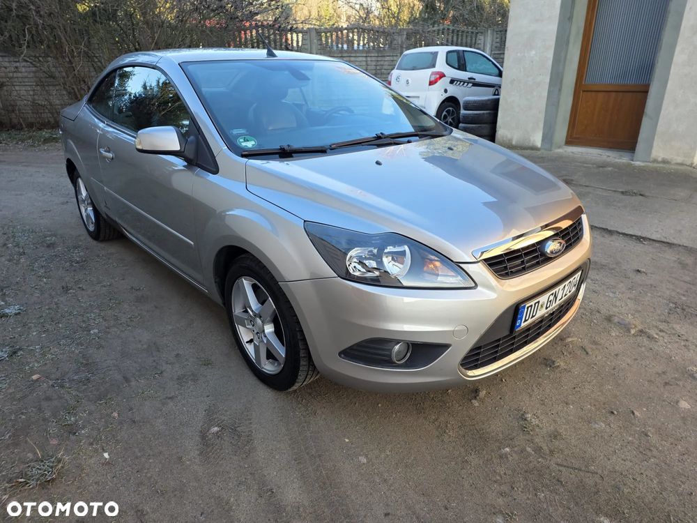 Ford Focus 2.0 16V Titanium - 27