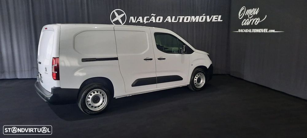 Peugeot Partner Longa 1.5 BlueHDi 100cv 6 vel. 3 lug. 5 portas - 13