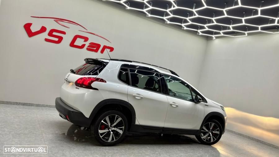Peugeot 2008 1.2 PureTech GT Line - 37