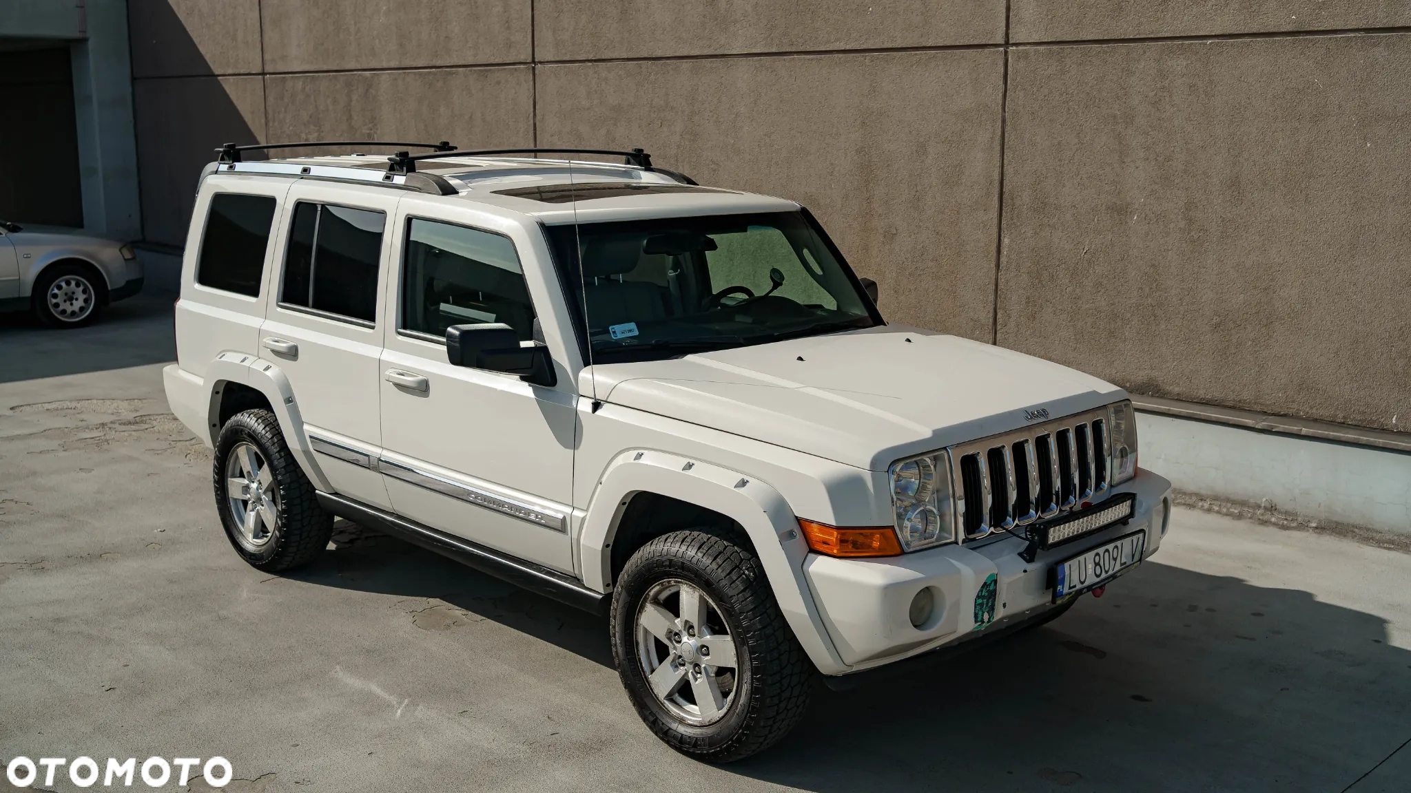Jeep Commander 5.7 V8 HEMI Automatik Limited - 2