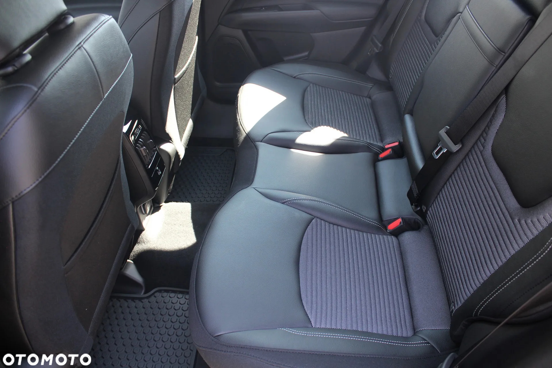 Jeep Compass 1.5 T4 mHEV Altitude FWD S&S DCT - 11