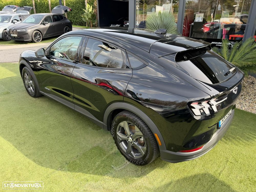 Ford Mustang Mach-E Alargada - 15