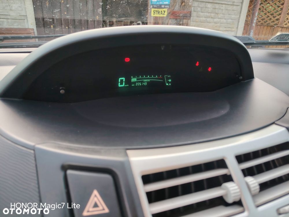 Toyota Yaris 1.3 Luna Gold - 7