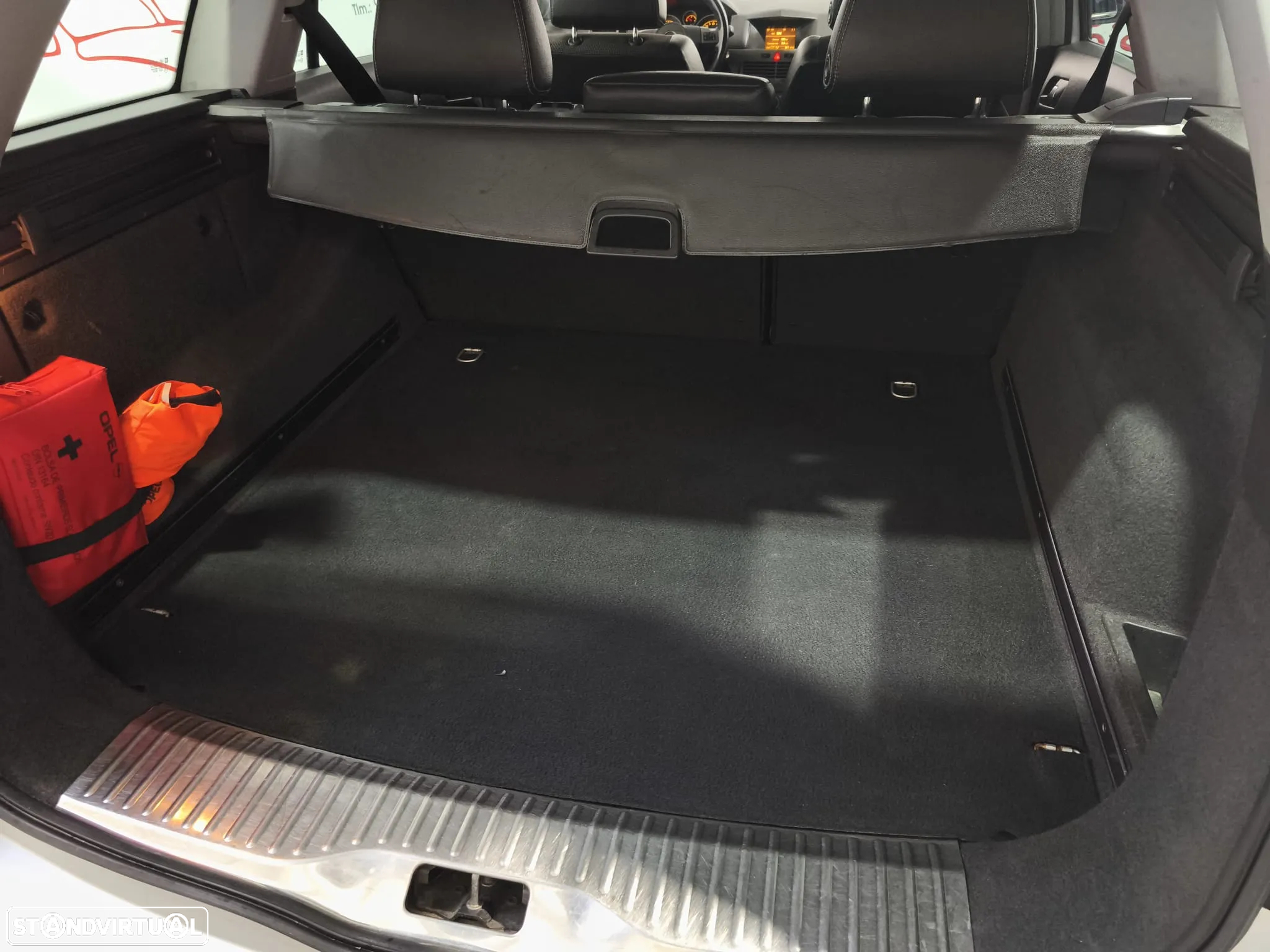 Opel Astra Caravan 1.7 CDTi Cosmo - 19