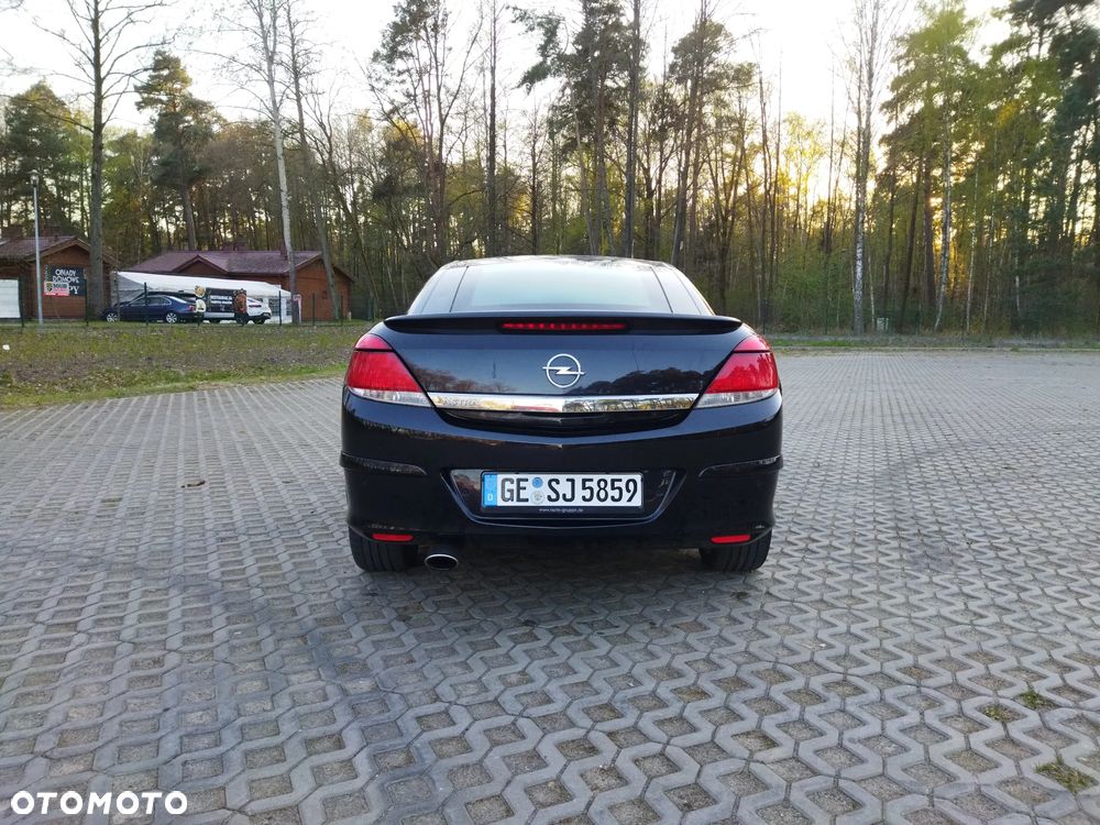 Opel Astra 1.8 Edition 111 Jahre - 4
