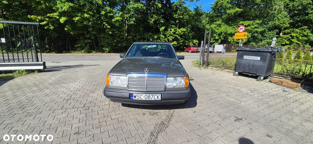 Mercedes-Benz W124 (1984-1993) - 2
