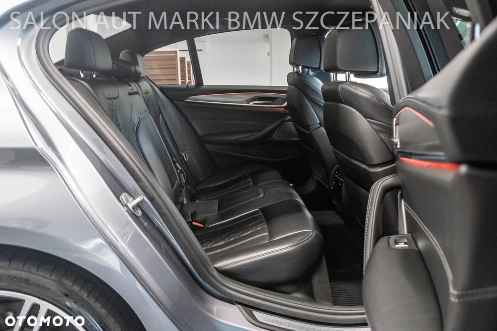 BMW Seria 5 540d xDrive M Sport sport - 30