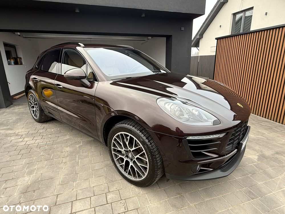 Porsche Macan - 1