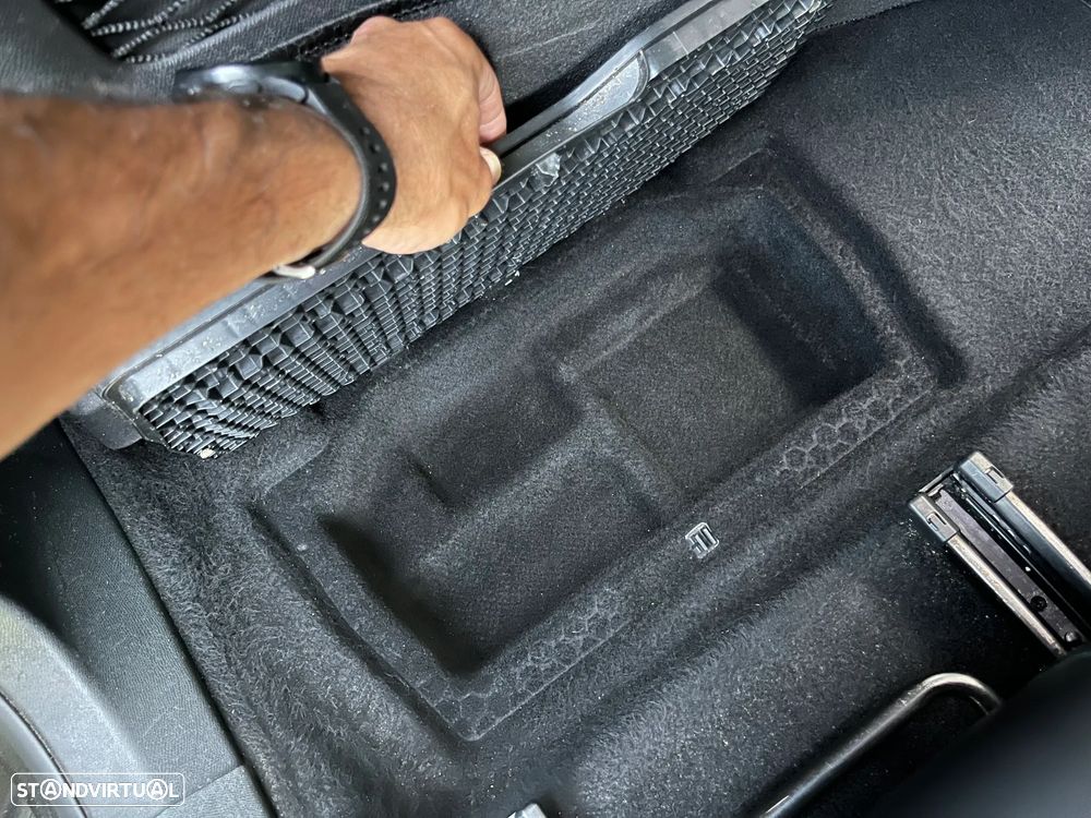 Peugeot 5008 1.5 BlueHDi Allure Pack EAT8 - 27