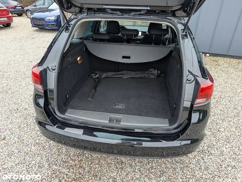 Opel Astra 1.6 D (CDTI) Business - 32