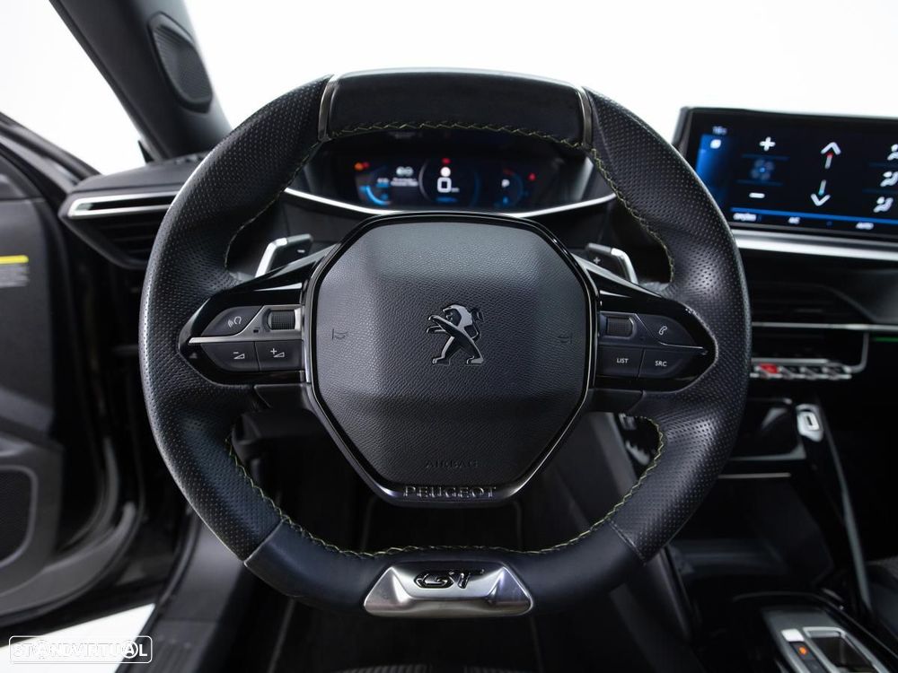 Peugeot 2008 1.5 BlueHDi GT EAT8 - 14