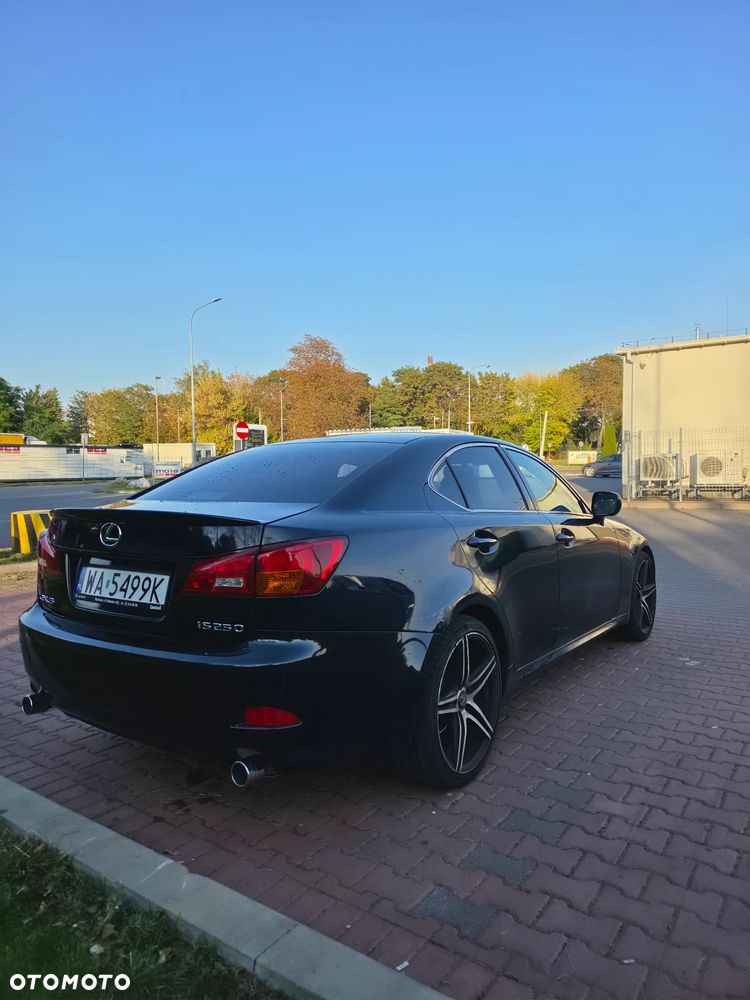 Lexus IS - 4