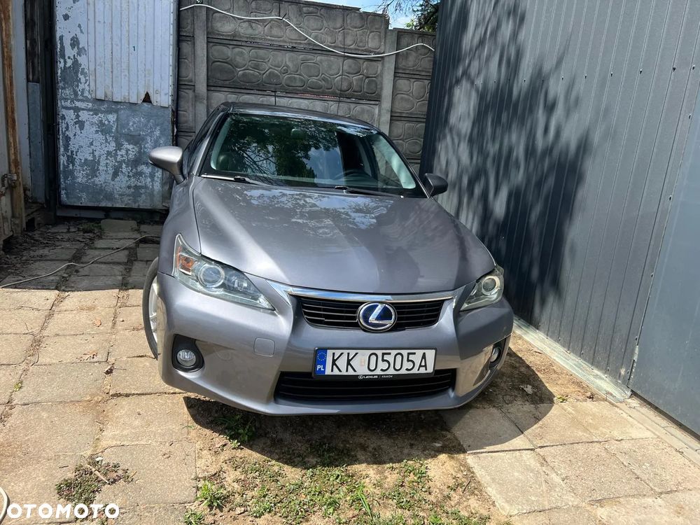 Lexus CT - 1