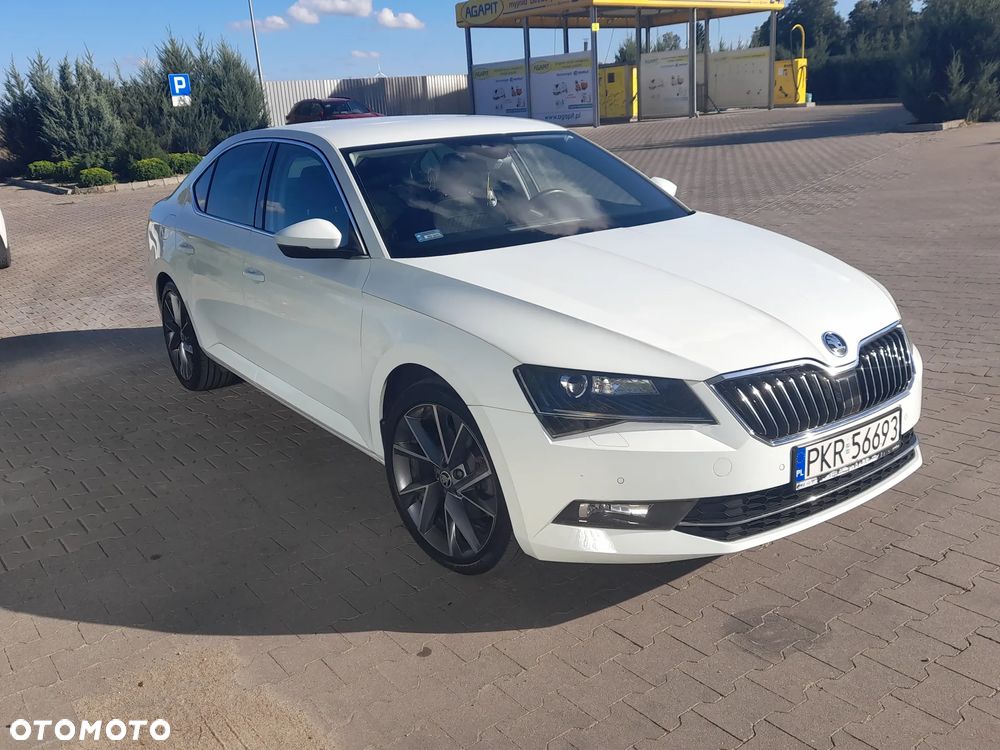 Skoda Superb 2.0 TDI Ambition DSG7 - 23