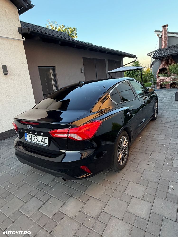 Ford Focus 1.0 EcoBoost Titanium Business - 5