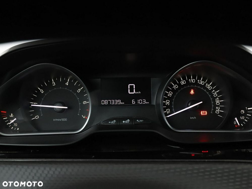 Peugeot 2008 PureTech 110 Style - 23