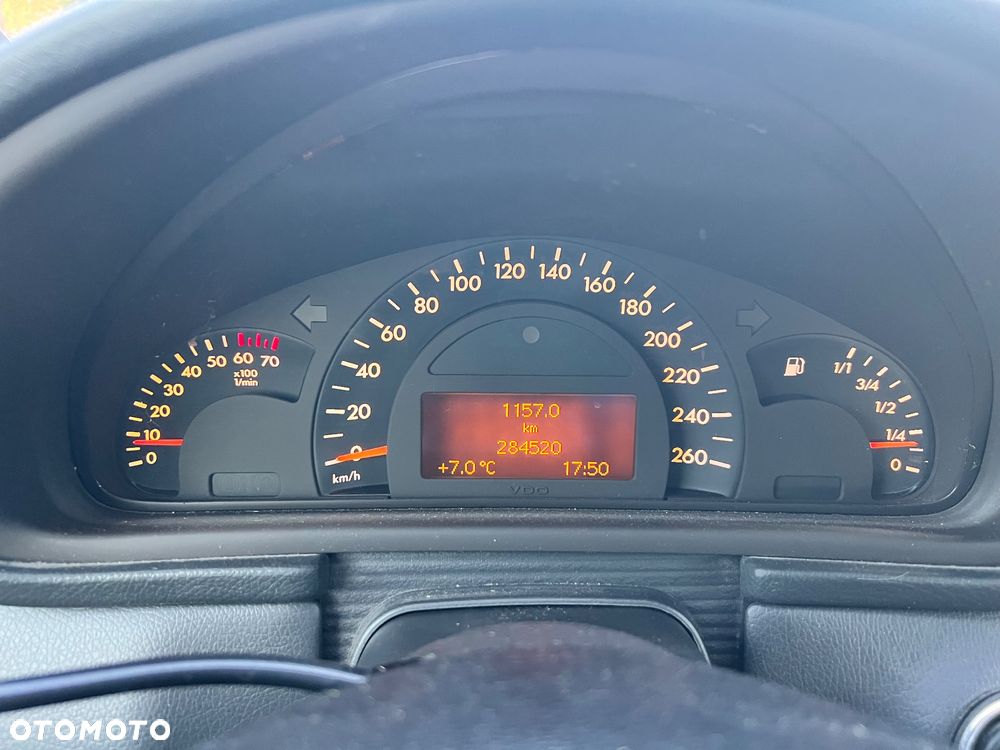 Mercedes-Benz Klasa C 180 Kompressor Classic - 18