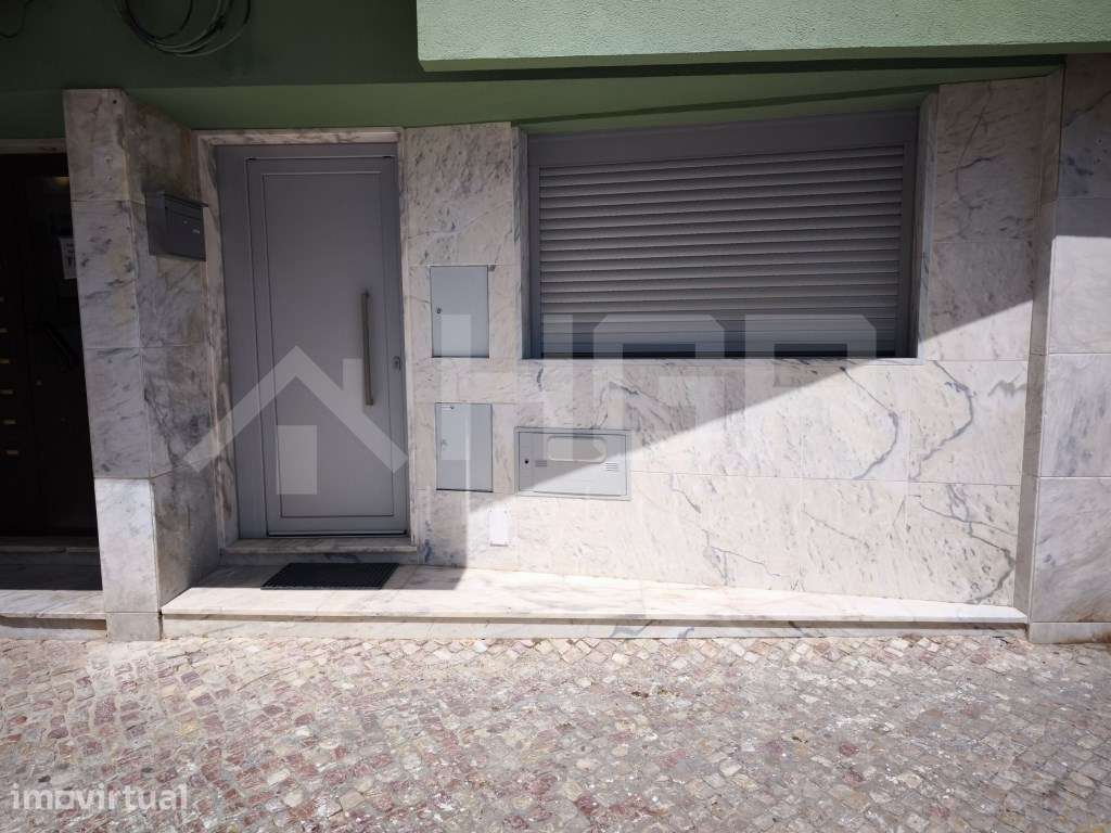 T1 | TOTALMENTE RENOVADO | ENTRADA A ESTREAR | VILA CHÃ - Grande imagem: 2/20