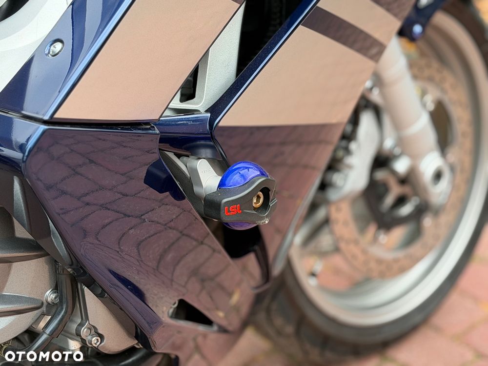 Yamaha FJR - 23