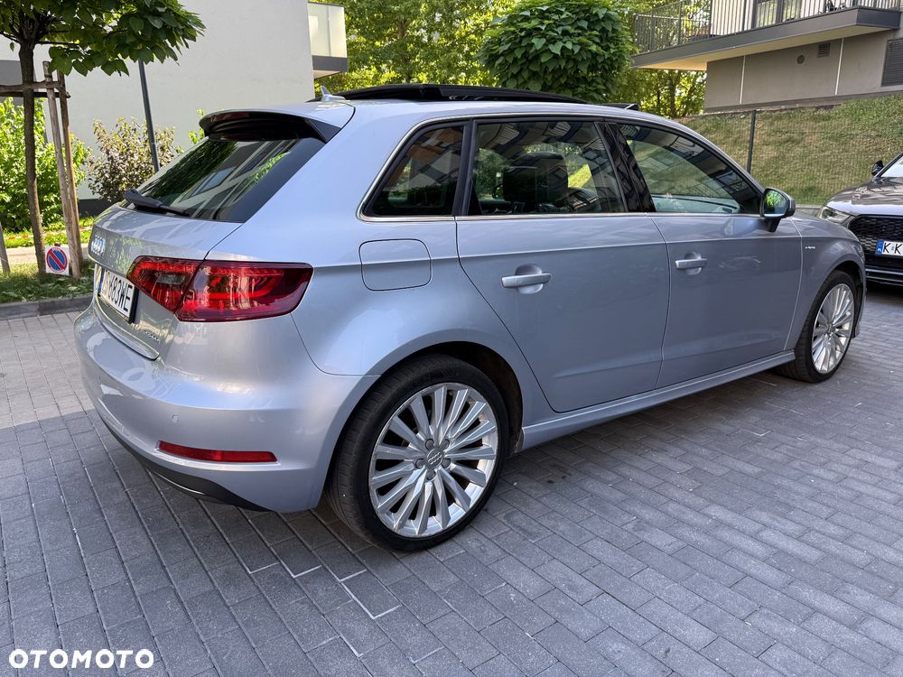 Audi A3 Sportback - 4