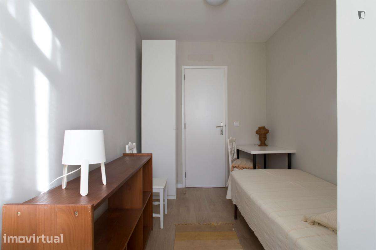 Quarto - localizado em Pontinha Lisbon - Grande imagem: 4/10