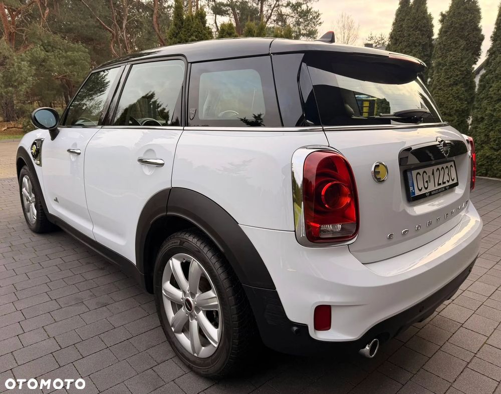 MINI Countryman Cooper S E ALL4 - 5