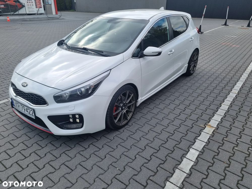 Kia Ceed 1.6 T-GDI GT-Track - 10