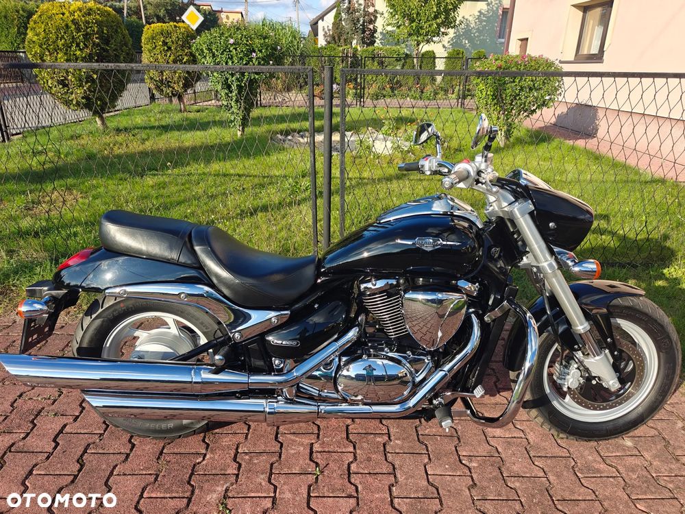 Suzuki Intruder - 3