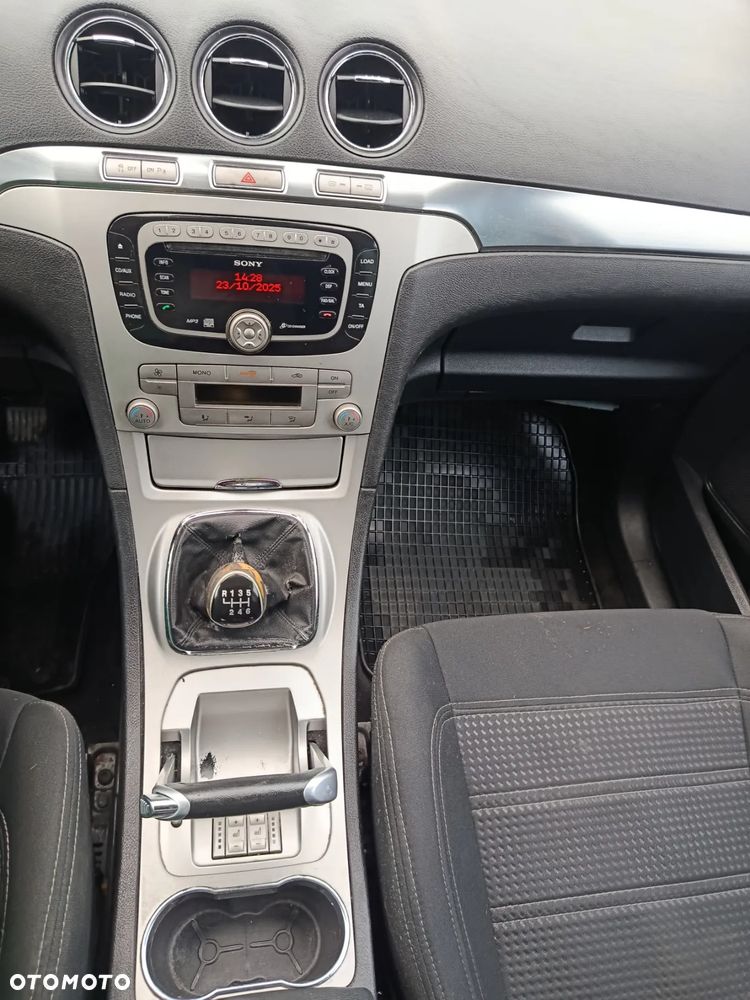 Ford S-Max 2.0 TDCi Ambiente - 14