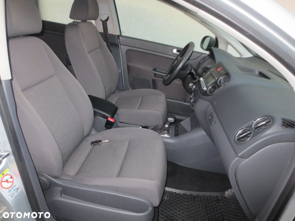 Volkswagen Golf Plus 1.9 TDI DPF Trendline DSG - 12