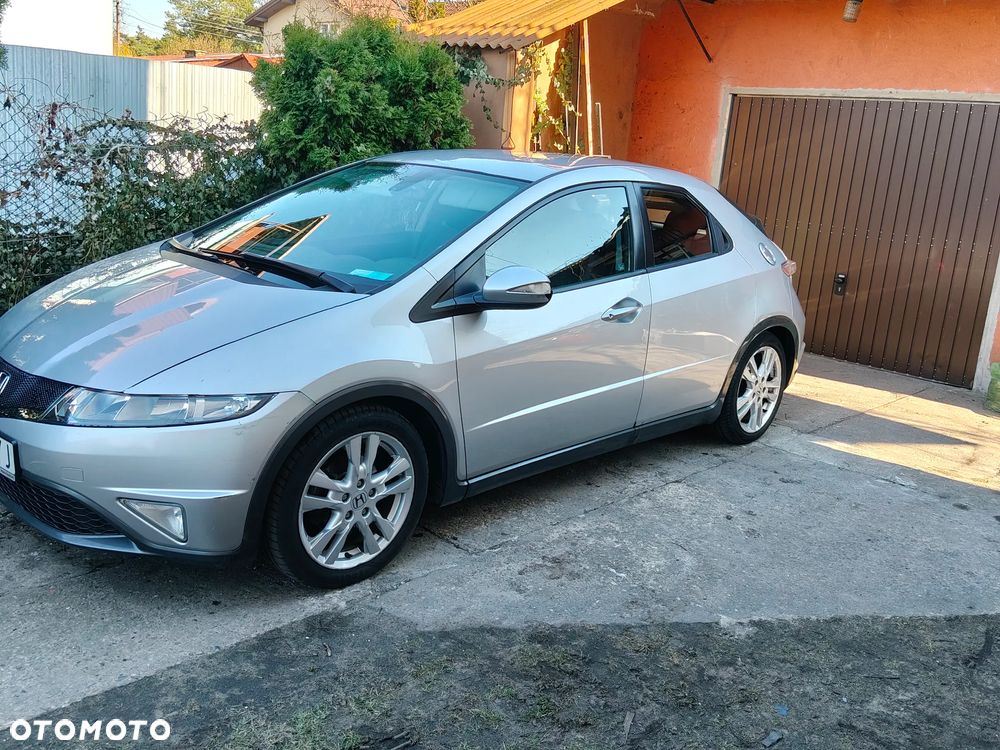 Honda Civic 1.8i-VTEC Sport - 2