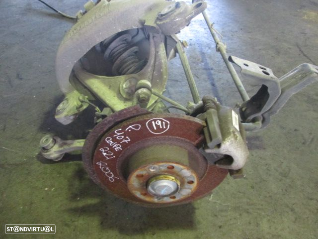 Charriot REF191 PEUGEOT 407 COUPE 2006 2.2 I TRAS - 3