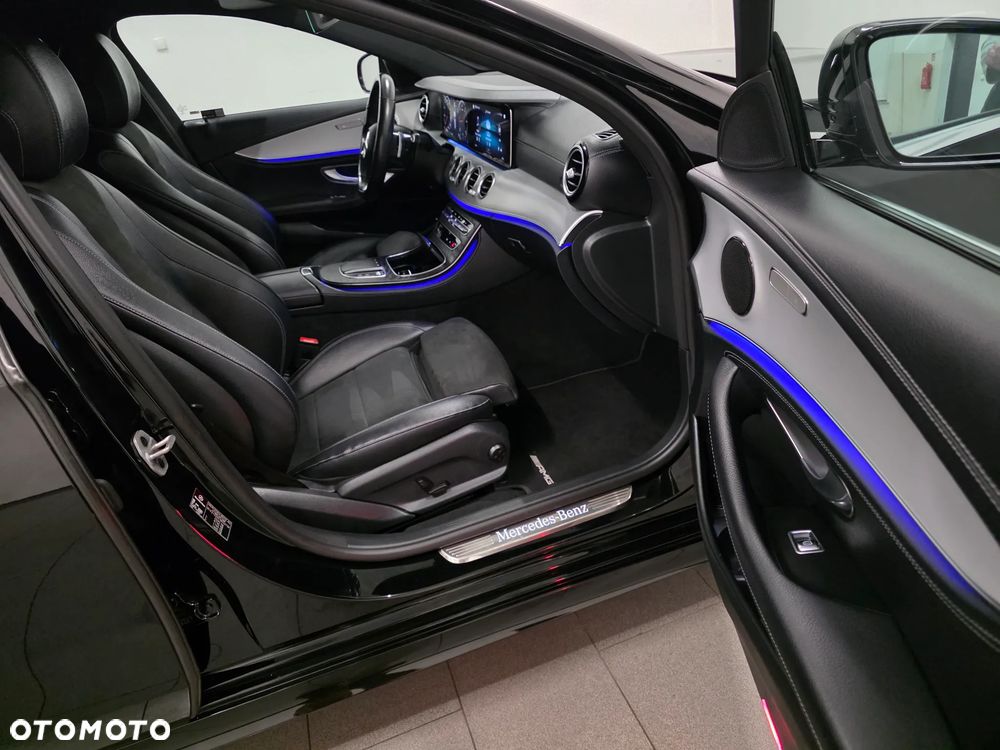 Mercedes-Benz Klasa E 220 d 4-Matic AMG - 31