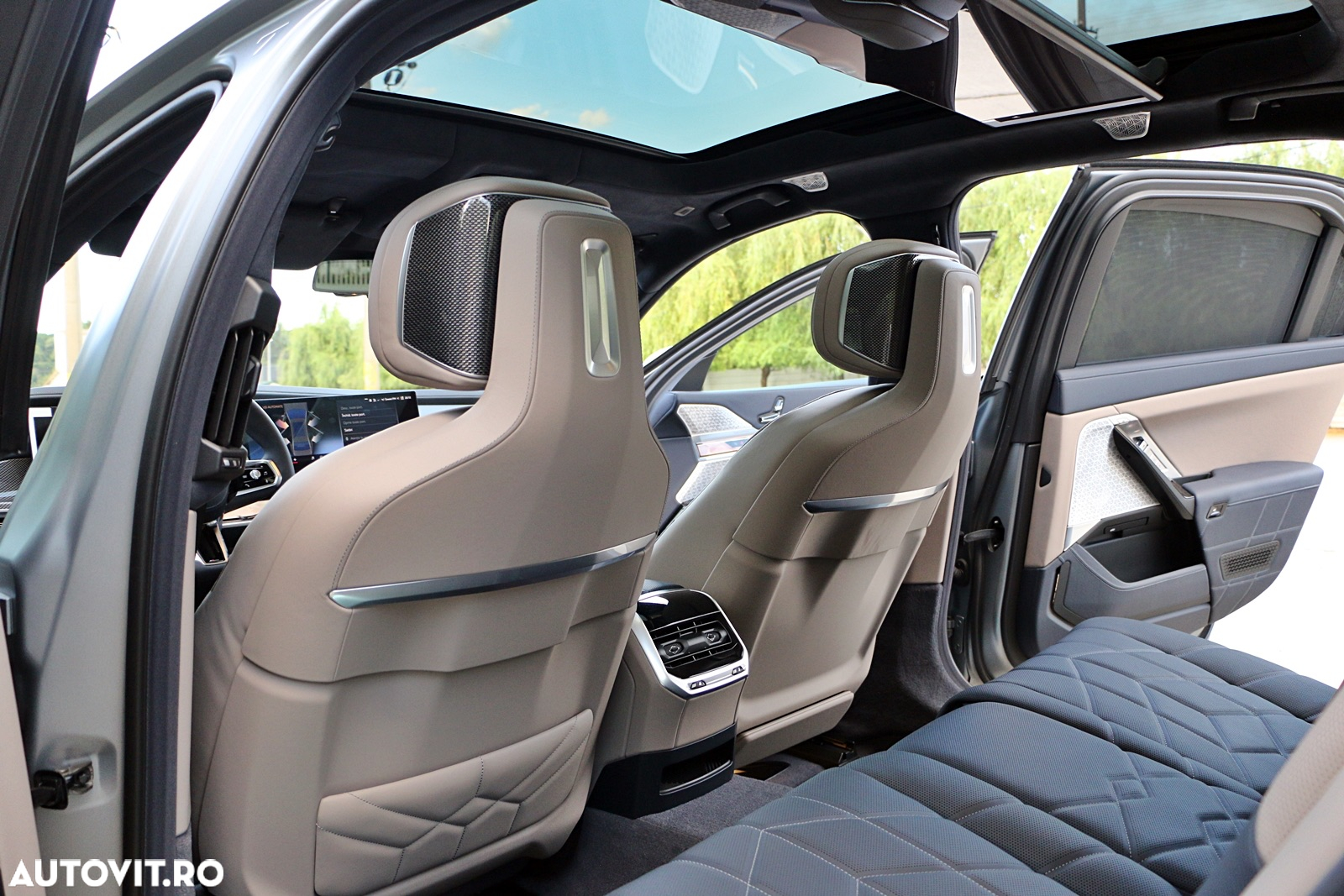 BMW Seria 7 740d xDrive MHEV - 19
