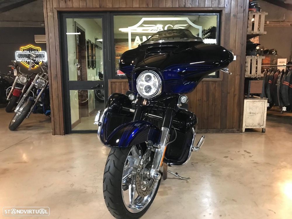 Harley-Davidson FLHXS CVO STREET GLIDE (FLHXSE) - 8