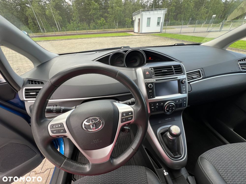 Toyota Verso 1.8 Sol plus NAVI - 23