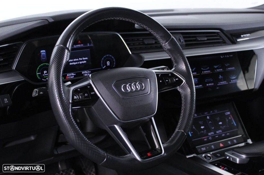 Audi e-tron 55 quattro S line - 21