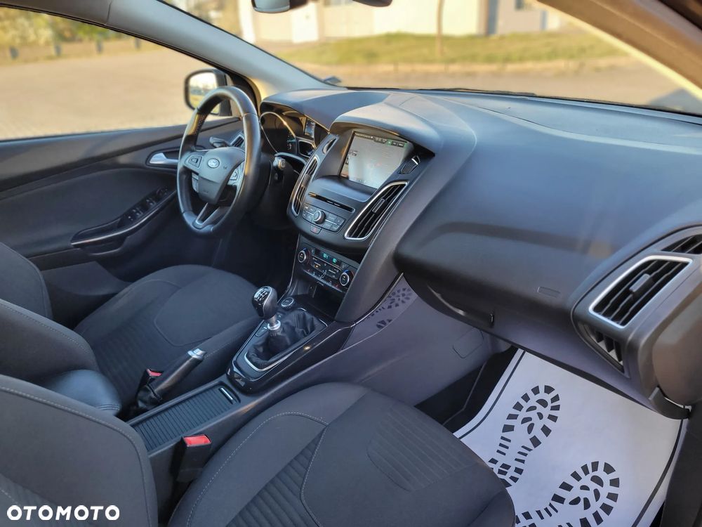 Ford Focus 1.0 EcoBoost Titanium - 14