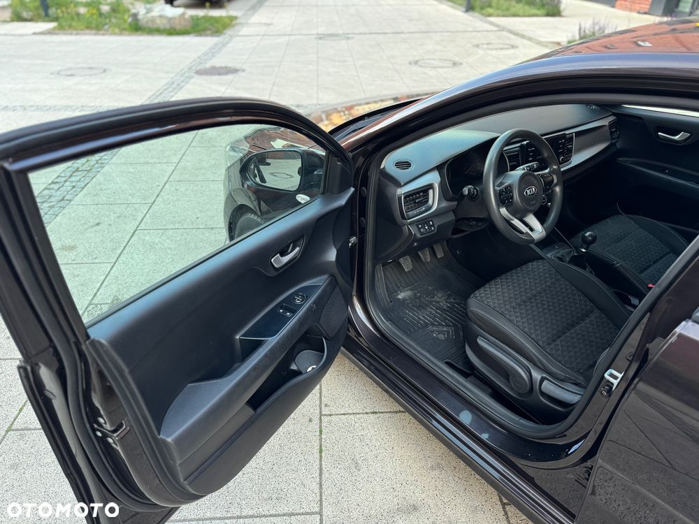 Kia Rio - 9