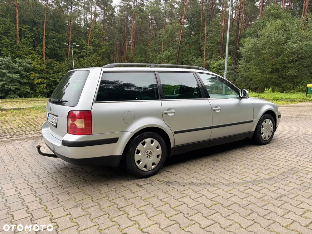Volkswagen Passat 1.6 - 6